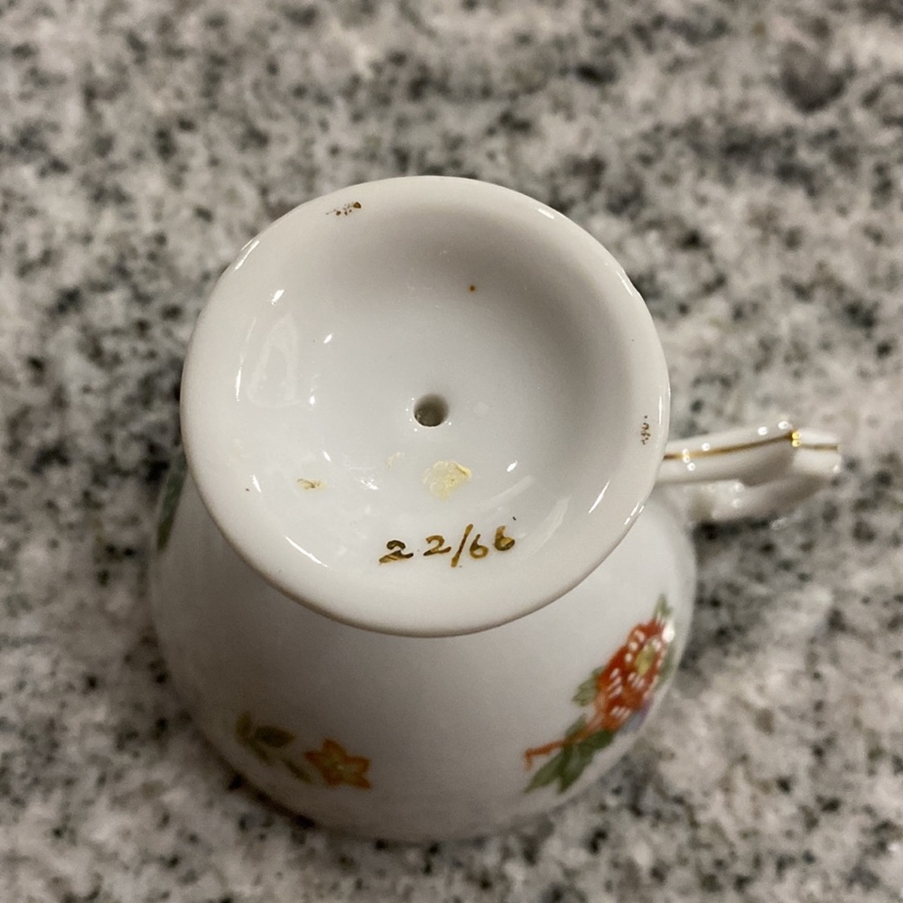 Vintage Royal Halsey China Teacup And Saucer Set! - Picture 6 of 7